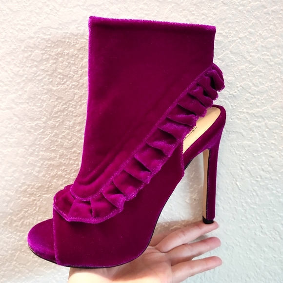Velvet Ruffled Booties - Picture 3 of 15